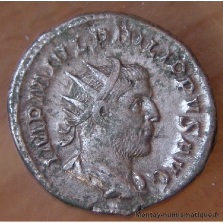 Philippe 1er l'Arabe  Antoninien + 247 ROMAE AETERNAE.